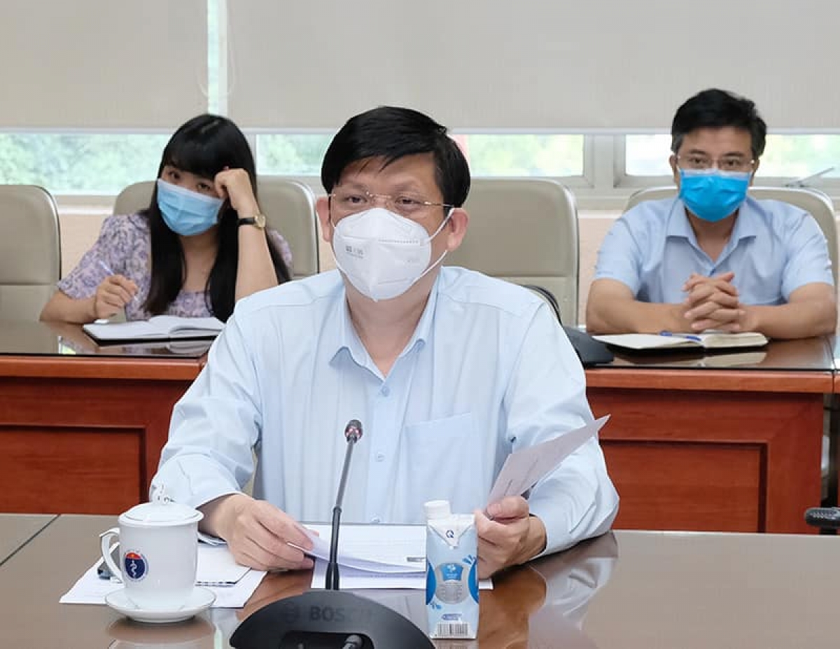 Việt Nam thiếu hụt nguồn cung vaccine COVID-19 trong tháng 8, 9  
